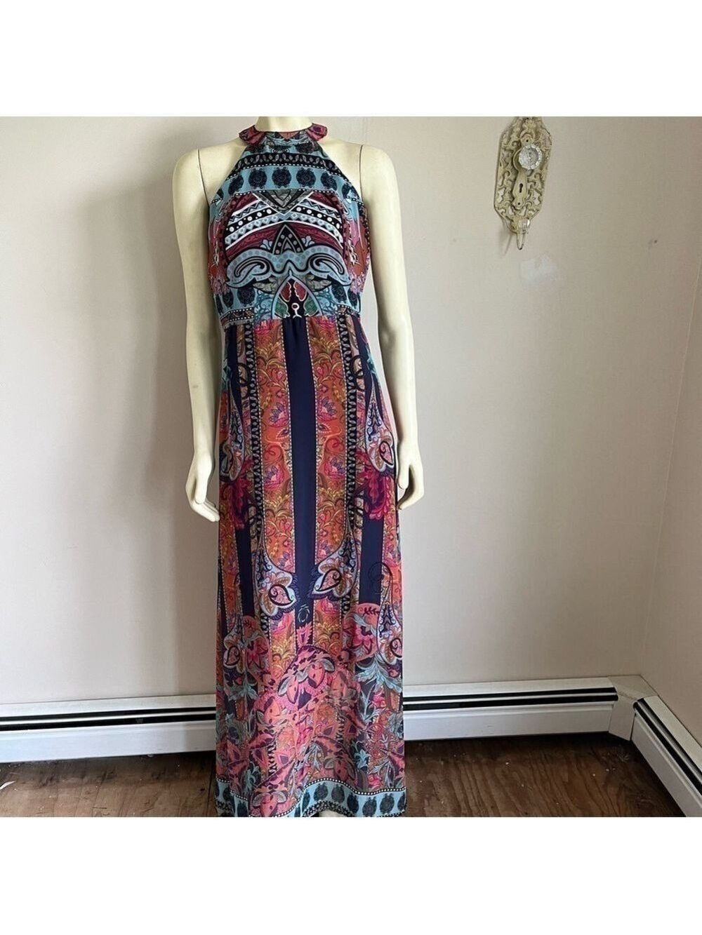 Nwt Sobe Boutique Women’s Halter Sleeveless Boho Maxi Dress Multi Color M